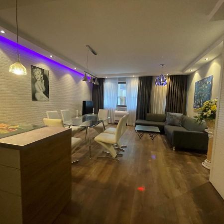 Luxury Apartments In Top City Center Varna 1 Exterior foto