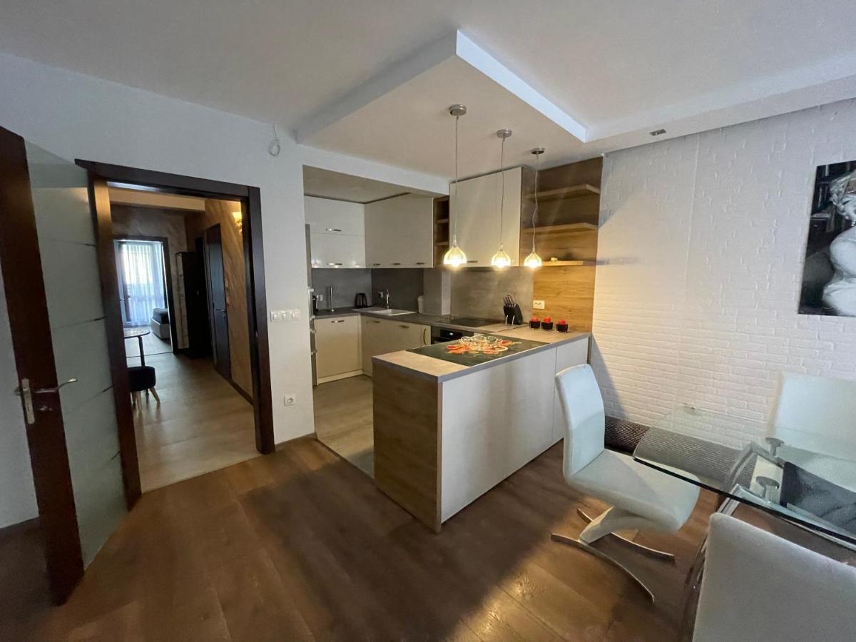 Luxury Apartments In Top City Center Varna 1 Exterior foto