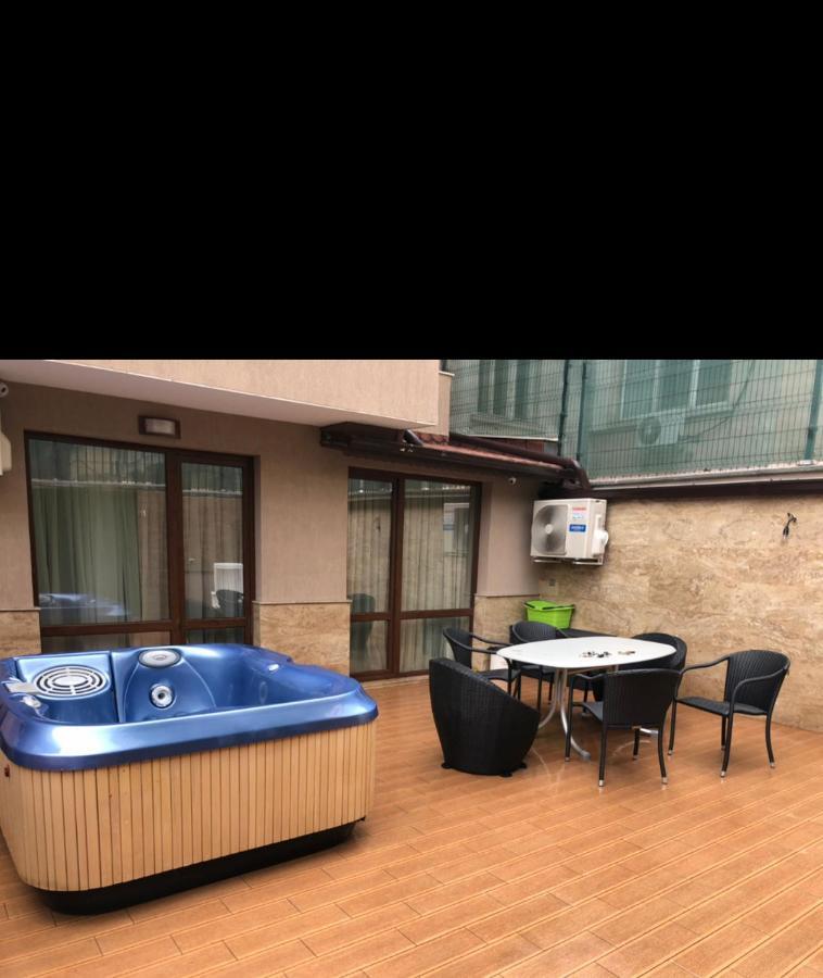 Luxury Apartments In Top City Center Varna 1 Exterior foto