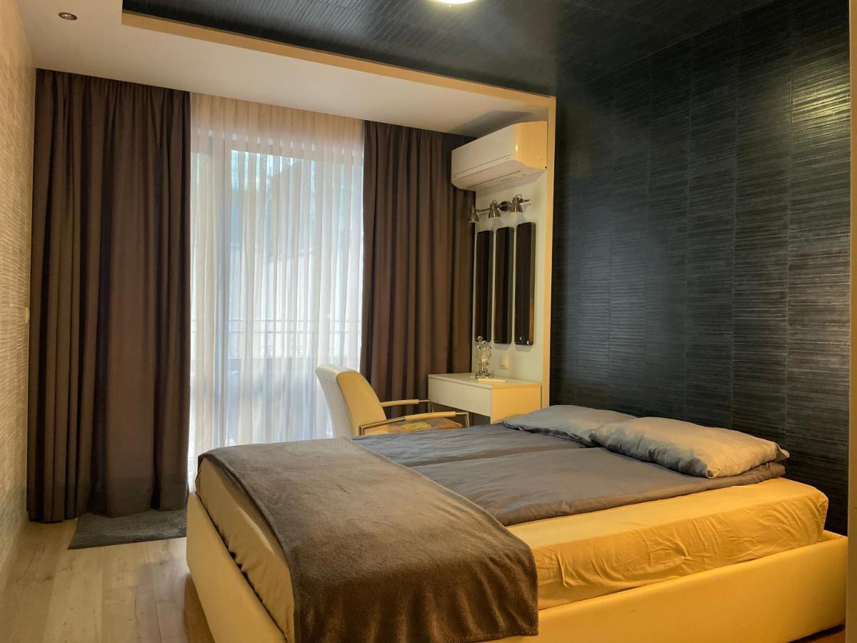 Luxury Apartments In Top City Center Varna 1 Exterior foto